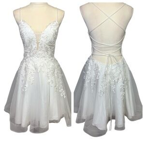 JJs House Sz 10 Ivory Floral Embroidered Sequin Strappy Back Tulle Formal Dress